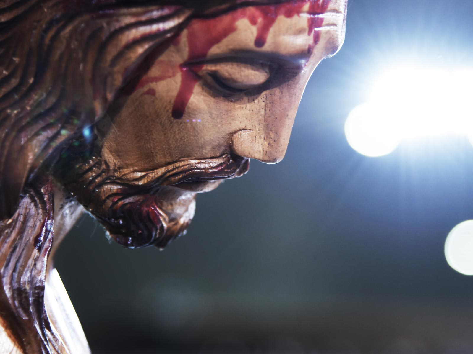 Jesus: O Filho de Deus e Salvador da Humanidade