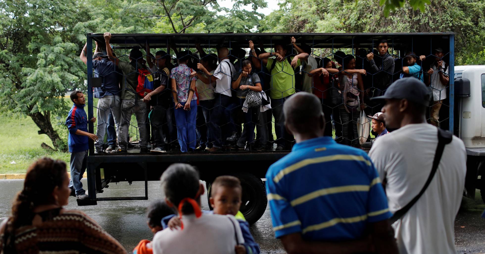 Veja Como Funciona o Serviço de Ônibus na Venezuela